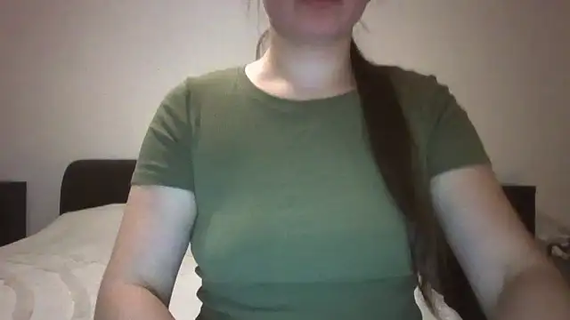 Snapshot of VanesaJewelz chatting on 12/11/24, 04:09 VanesaJewelz online show from 12/11/24, 04:09