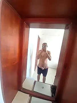 Juan2323hot online show from 09/17/25, 01:57