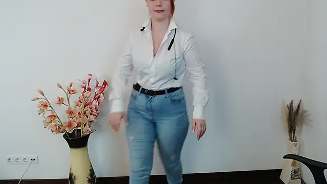 Sun Alexia online show from 11/29/25, 02:28