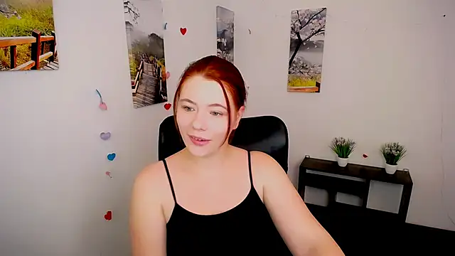 Sun Alexia online show from 10/14/25, 01:01