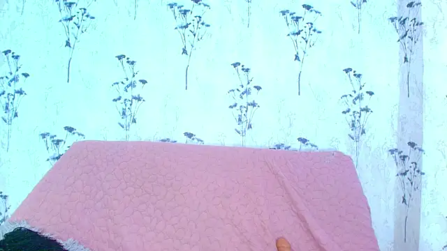 Snapshot of Mia_candy_0 chatting on 02/27/25, 06:20 Mia candy 0 online show from 02/27/25, 06:20