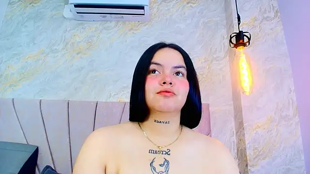 Snapshot of Mia_candy_0 chatting on 06/30/26, 12:05 Mia candy 0 online show from 06/30/26, 12:05