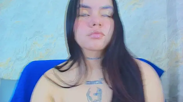 Mia candy 0 online show from 03/30/26, 12:06