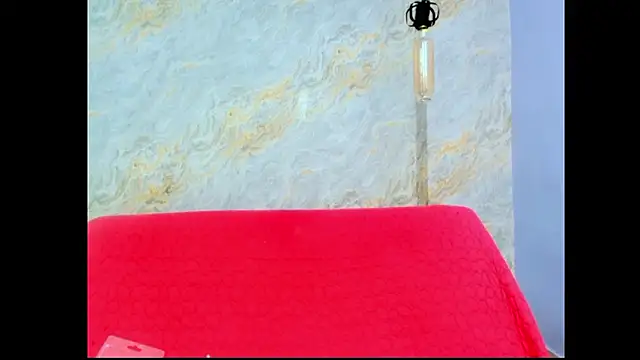 Mia candy 0 online show from 02/10/26, 12:04