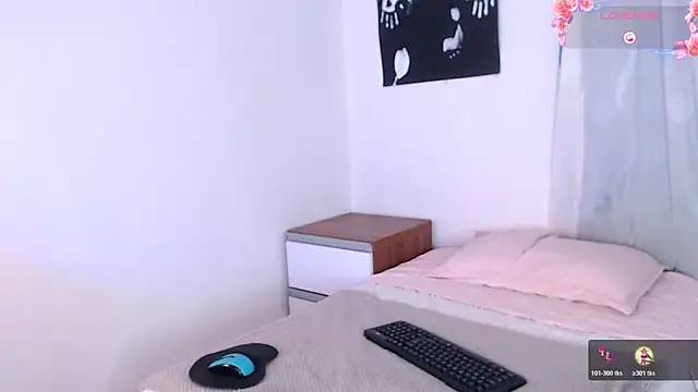 miaking12 online show from 11/10/25, 02:33