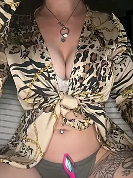 indie-rayne online show from 10/11/25, 09:49