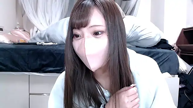 Snapshot of _chanMOMO_ chatting on 03/05/25, 07:17  chanMOMO  online show from 03/05/25, 07:17