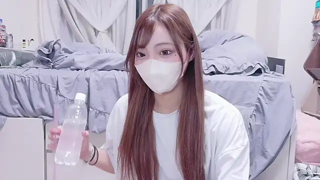Snapshot of _chanMOMO_ chatting on 09/18/25, 01:25  chanMOMO  online show from 09/18/25, 01:25
