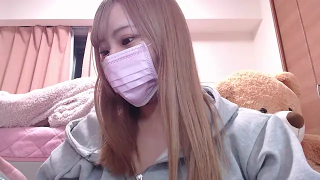 Snapshot of _chanMOMO_ chatting on 12/30/24, 03:45  chanMOMO  online show from 12/30/24, 03:45