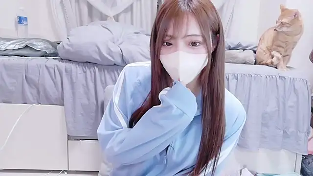  chanMOMO  online show from 11/10/25, 11:04