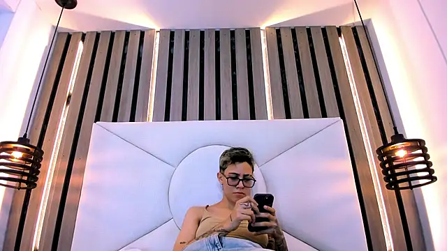 Cutie Shy  online show from 01/12/26, 07:31