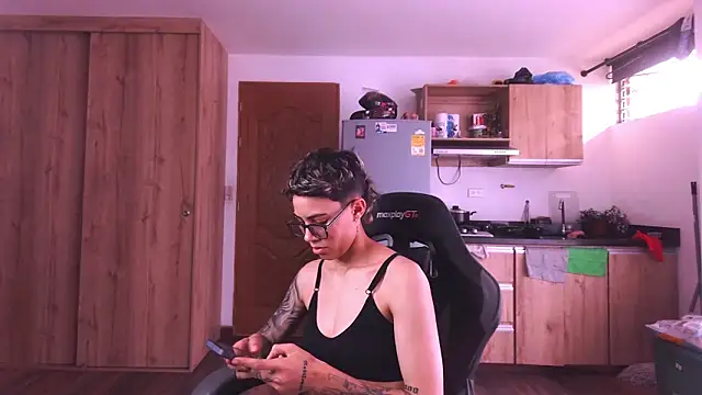 Cutie Shy  online show from 03/12/26, 05:50