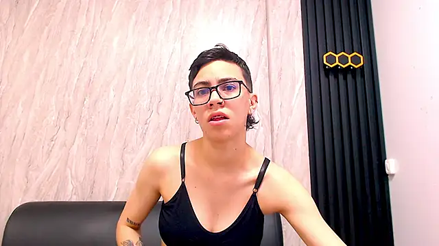 Snapshot of Cutie_Shy_ chatting on 10/07/25, 12:17 Cutie Shy online show from 10/07/25, 12:17