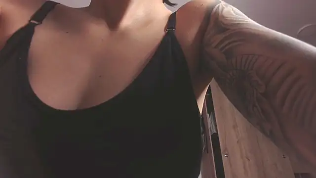 Cutie Shy  online show from 05/26/26, 01:09