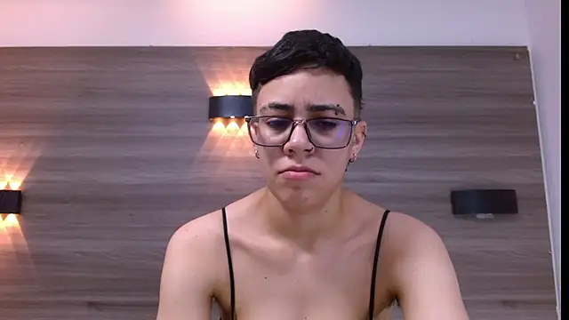 Snapshot of Cutie_Shy_ chatting on 03/07/25, 07:05 Cutie Shy online show from 03/07/25, 07:05