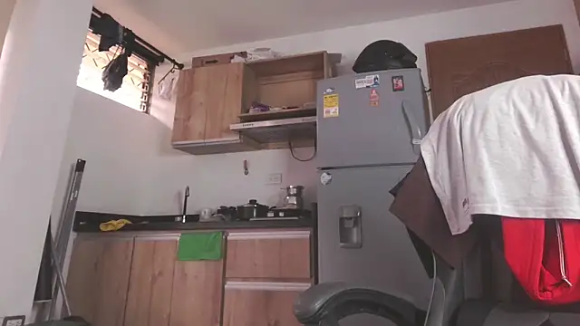 Cutie Shy  online show from 04/16/26, 12:39