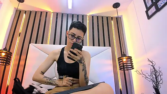 Cutie Shy  online show from 11/03/25, 05:49