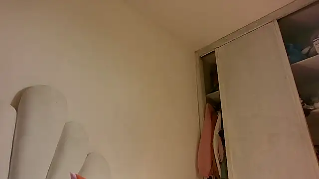 Snapshot of Cutie_Shy_ chatting on 07/10/26, 01:33 Cutie Shy online show from 07/10/26, 01:33