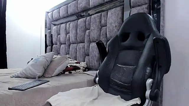 MalconStonne online show from 10/25/25, 02:33