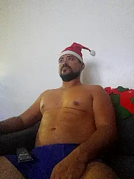 Snapshot of LatinMar chatting on 12/26/24, 12:03 LatinMar online show from 12/26/24, 12:03