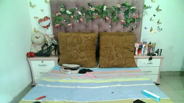 ValeriaTsx online show from 10/16/25, 01:47