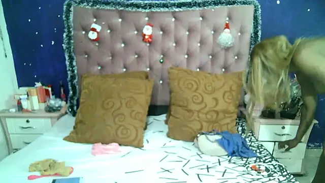 ValeriaTsx online show from 12/15/25, 12:22