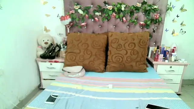 ValeriaTsx online show from 11/24/25, 12:38