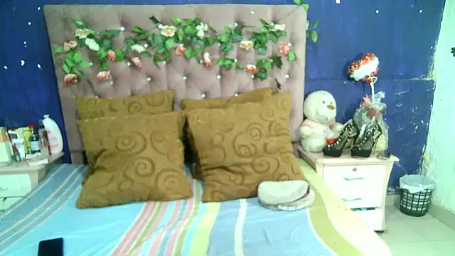 ValeriaTsx online show from 12/14/25, 11:49