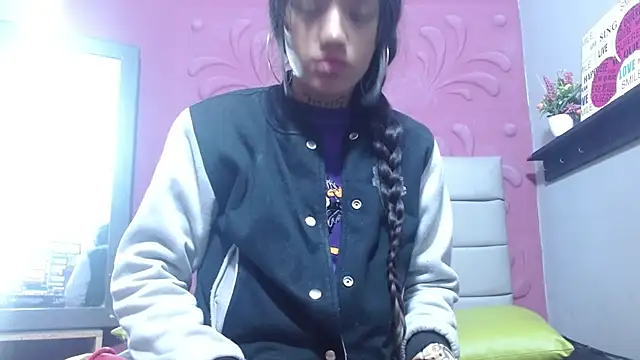 Snapshot of camilawilliams707rs chatting on 02/17/26, 12:19 camilawilliams707rs online show from 02/17/26, 12:19