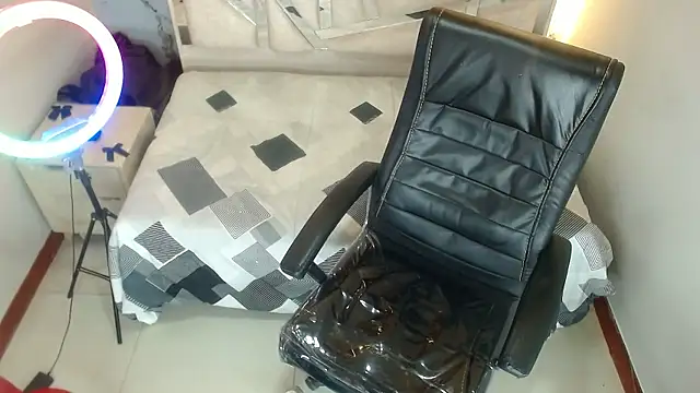 Salome Milf202 online show from 01/09/26, 03:57