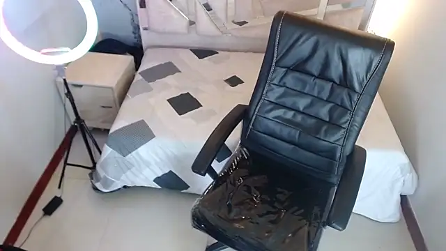 Salome Milf202 online show from 10/08/25, 03:19