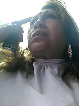 Kazsandraa online show from 11/27/25, 12:00