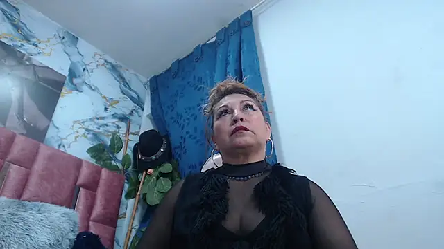 Snapshot of Kazsandraa chatting on 03/29/26, 11:39 Kazsandraa online show from 03/29/26, 11:39
