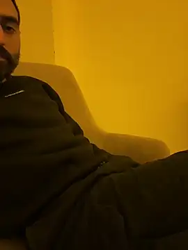 Soinanai online show from 10/28/25, 10:09