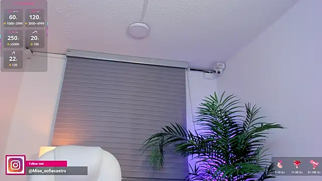 miss sofiaa online show from 04/23/26, 11:38