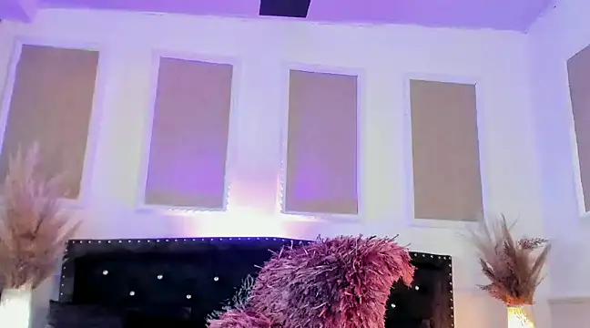 queen satin online show from 02/20/25, 02:35