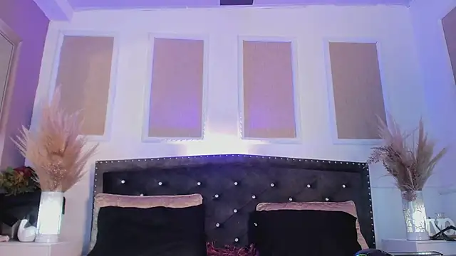 queen satin online show from 03/15/25, 09:09