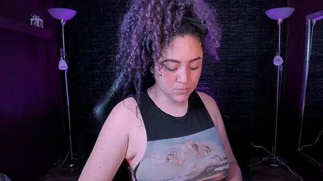Snapshot of Kateryn_ chatting on 03/15/25, 08:10 Kateryn online show from 03/15/25, 08:10