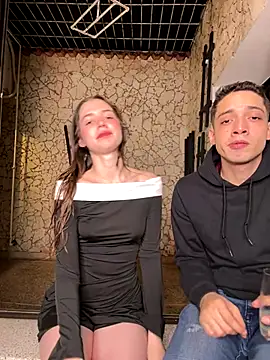 Snapshot of samantha_kevin chatting on 11/30/25, 03:40 samantha kevin online show from 11/30/25, 03:40