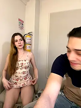 Snapshot of samantha_kevin chatting on 09/25/25, 03:45 samantha kevin online show from 09/25/25, 03:45