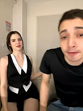 Snapshot of samantha_kevin chatting on 10/27/25, 05:08 samantha kevin online show from 10/27/25, 05:08