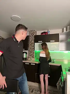 Snapshot of samantha_kevin chatting on 12/14/25, 03:46 samantha kevin online show from 12/14/25, 03:46