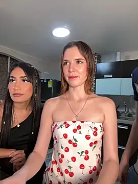 Snapshot of samantha_kevin chatting on 09/20/25, 03:55 samantha kevin online show from 09/20/25, 03:55