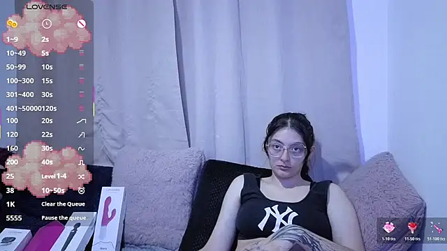 lessliee22  online show from 07/01/26, 02:56