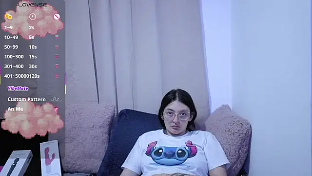 lessliee22  online show from 06/19/26, 05:02