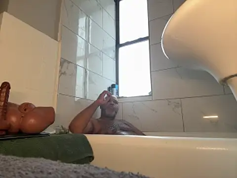 ChiRaqb8 online show from 04/02/26, 08:04