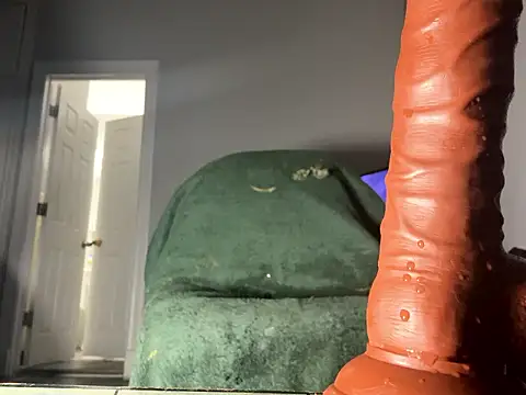 ChiRaqb8 online show from 04/01/26, 08:59