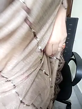 Rubika sharma online show from 09/28/25, 07:10