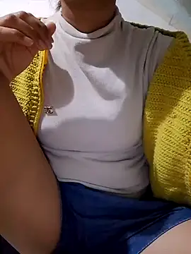 Snapshot of Cute_lady99 chatting on 11/13/25, 08:13 Cute lady99 online show from 11/13/25, 08:13