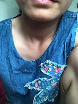 Cute lady99 online show from 04/04/26, 07:26